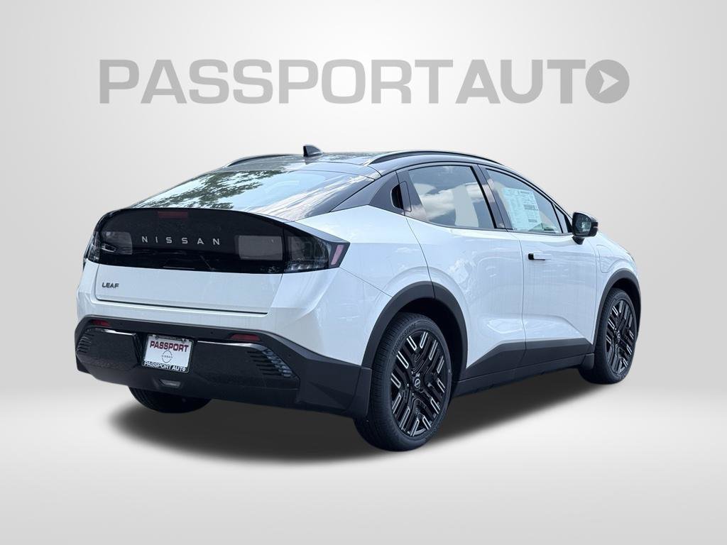New 2026 Nissan Leaf Platinum+ w/ Illuminated Package FWD image 6