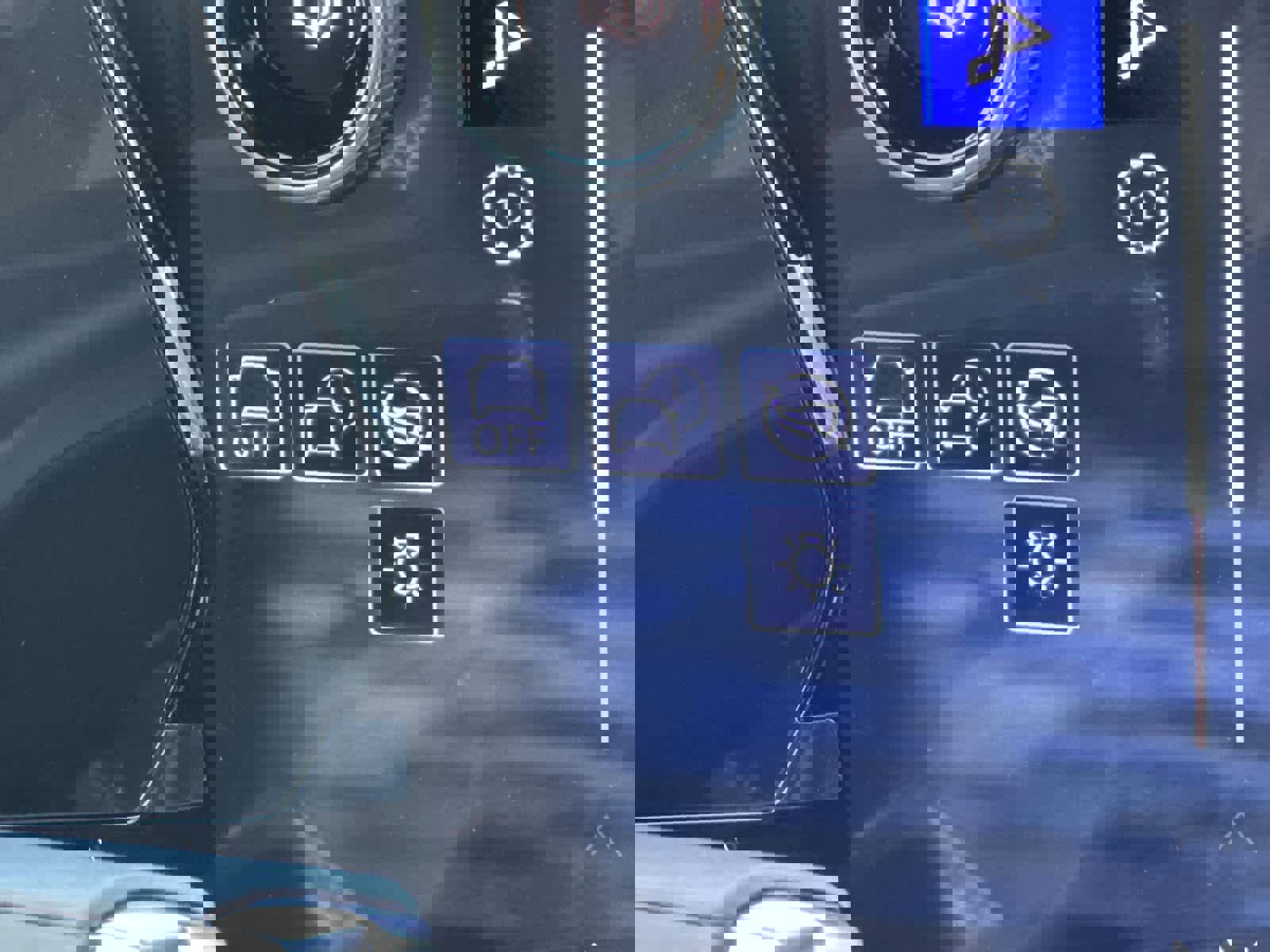 New 2026 Chevrolet Equinox EV LT image 23