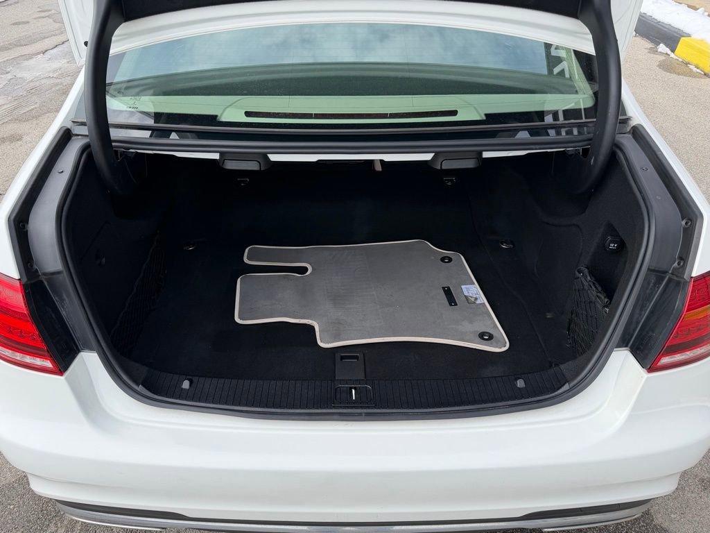 Used 2014 Mercedes-Benz E 350 Sedan image 23