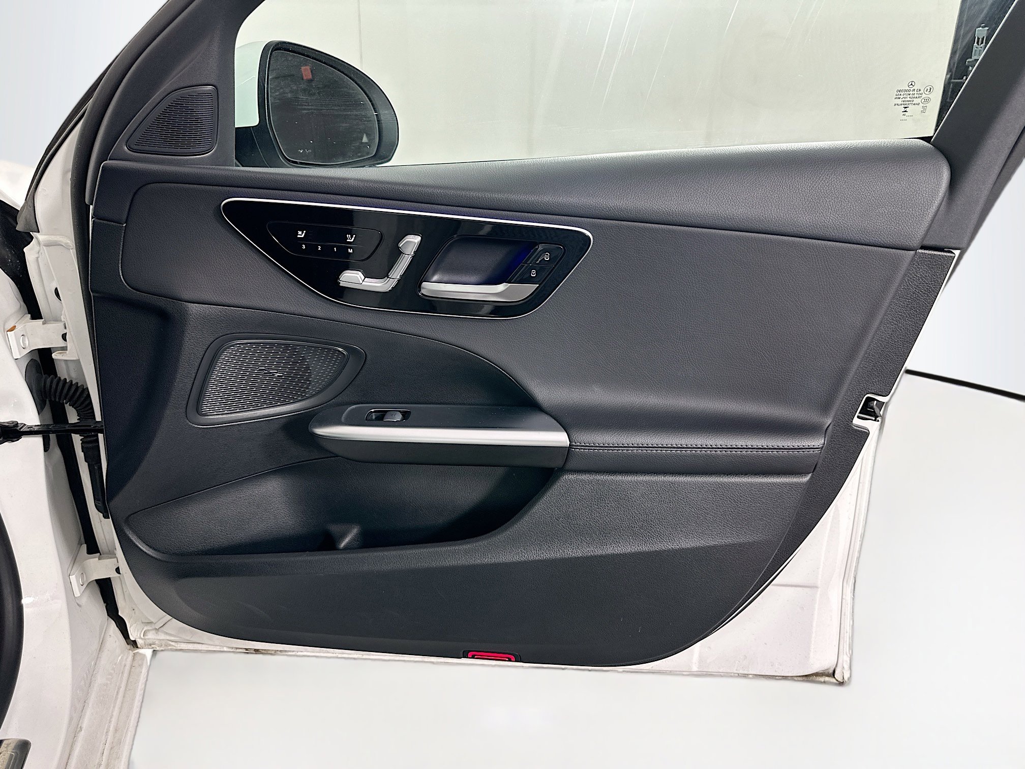 Used 2024 Mercedes-Benz C 300 Sedan image 31