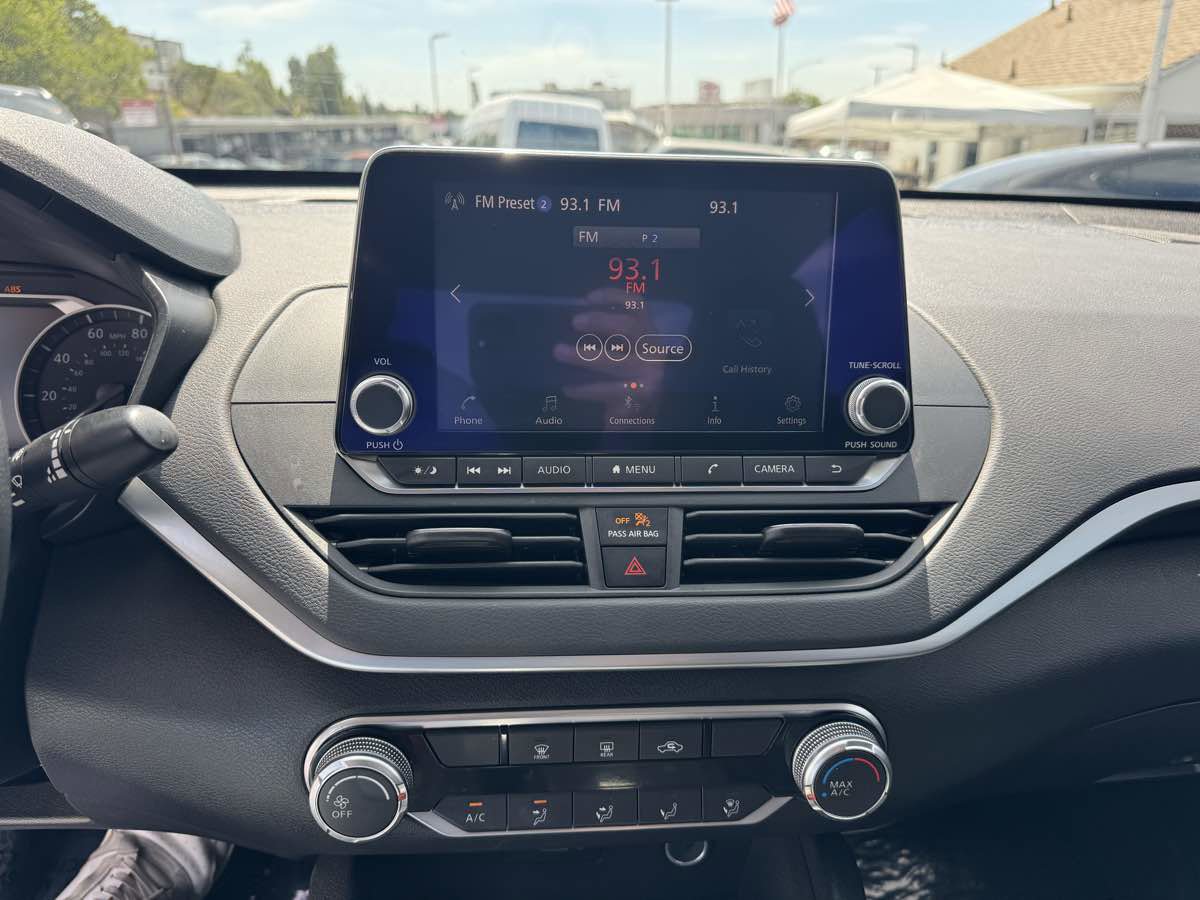 Used 2019 Nissan Altima 2.5 S image 14