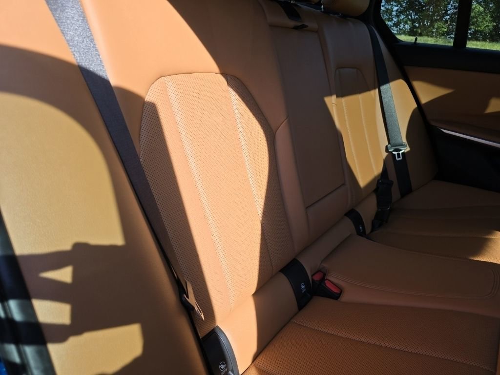 Used 2022 BMW 330i xDrive Sedan image 23