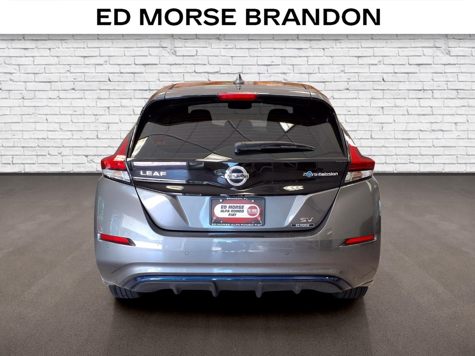Used 2022 Nissan Leaf SV w/ SV Technology Package FWD video 4