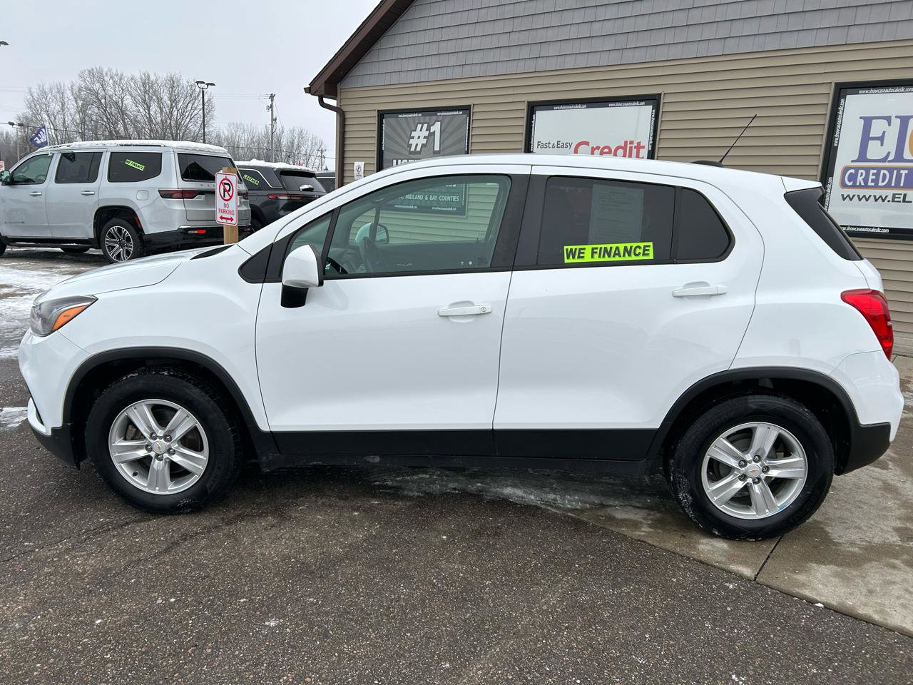 Used 2020 Chevrolet Trax LS w/ Tint and Cruise Package FWD image 8
