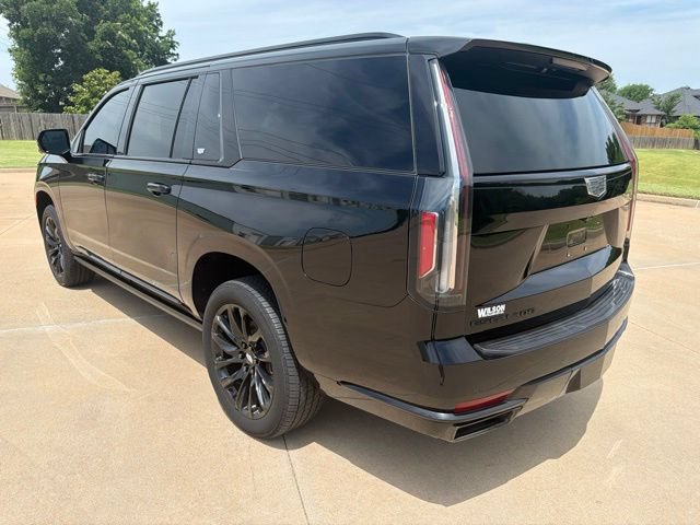 Certified 2024 Cadillac Escalade ESV Sport Platinum w/ LPO, ONYX Package AWD/4WD image 3