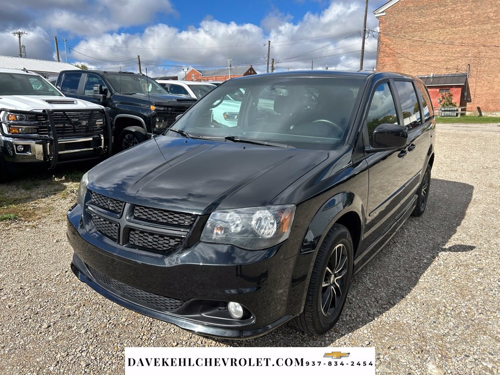 Used 2014 Dodge Grand Caravan SXT w/ UConnect Hands-Free Group
