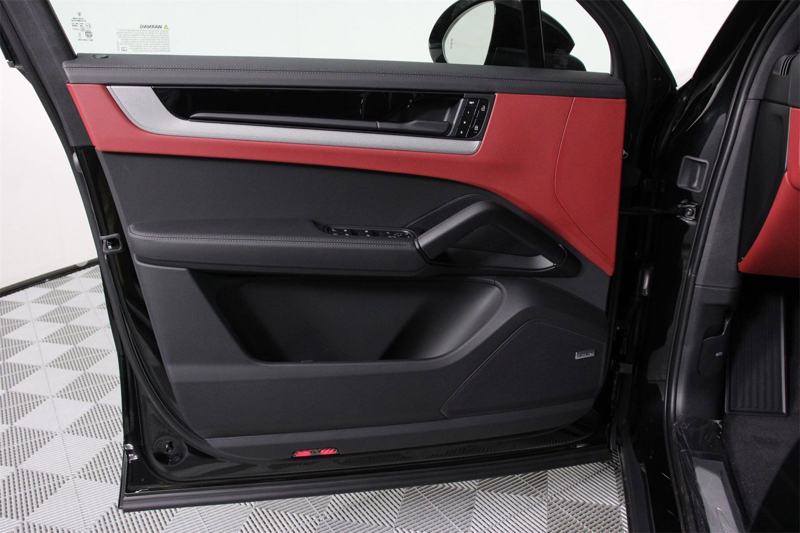 New 2026 Porsche Cayenne E-Hybrid image 21