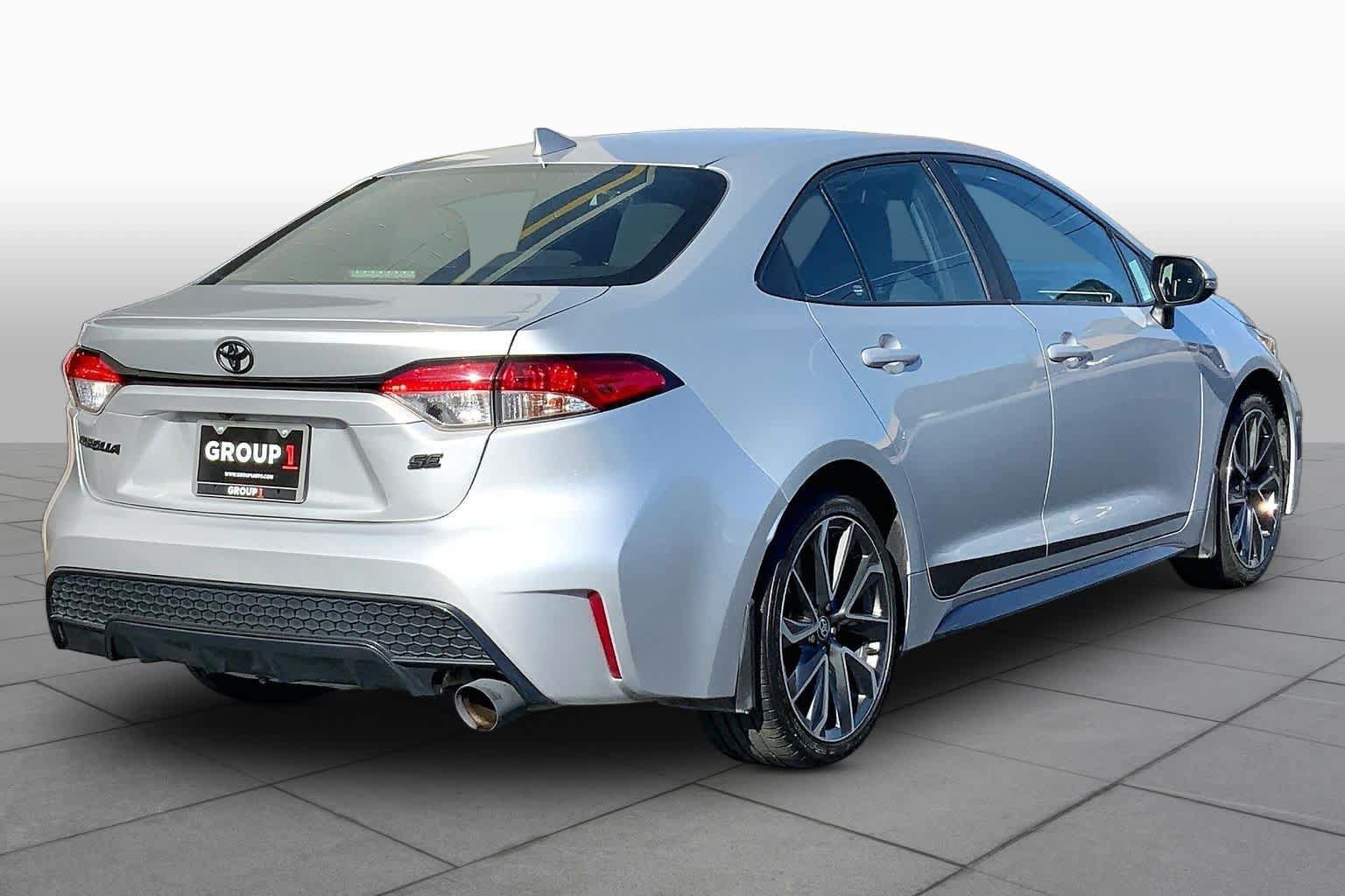 Used 2022 Toyota Corolla SE FWD image 13
