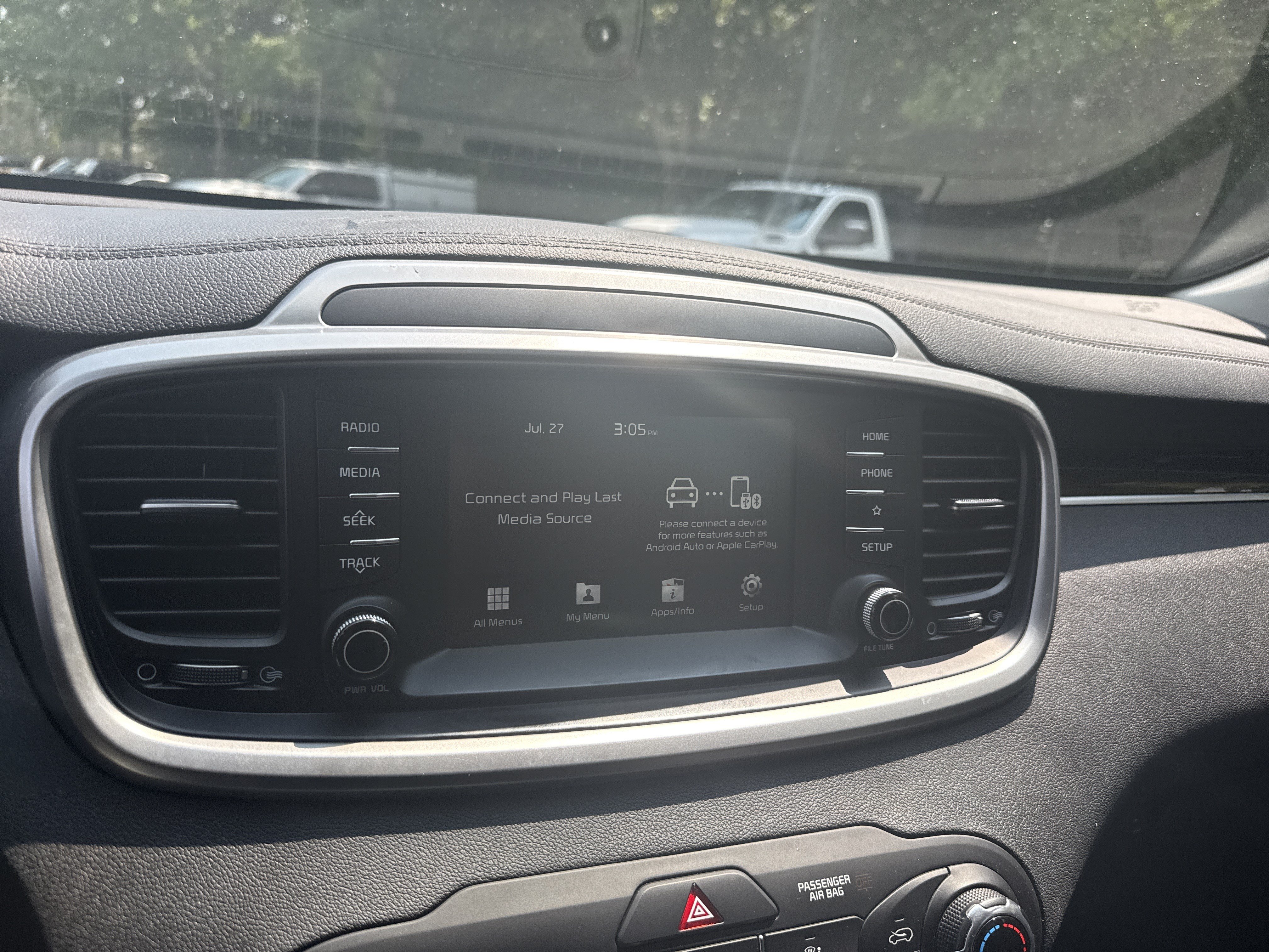 Used 2020 Kia Sorento LX FWD image 27