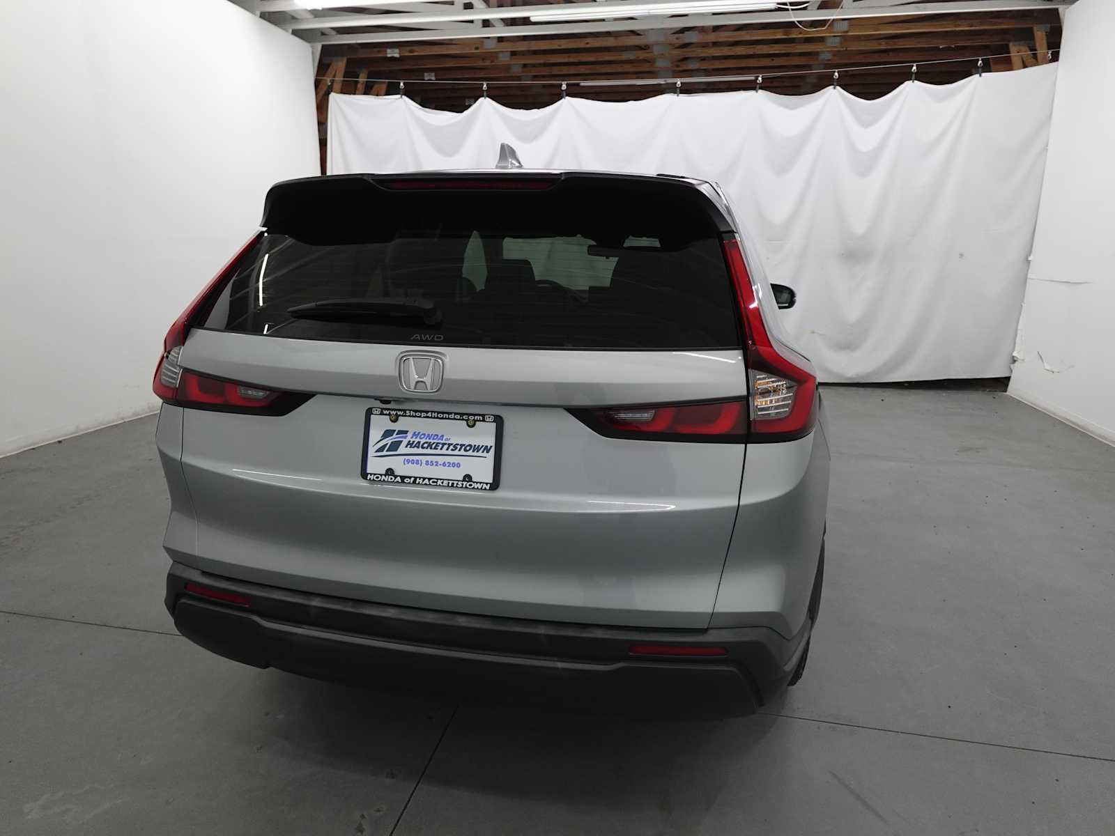 Used 2024 Honda CR-V LX image 5