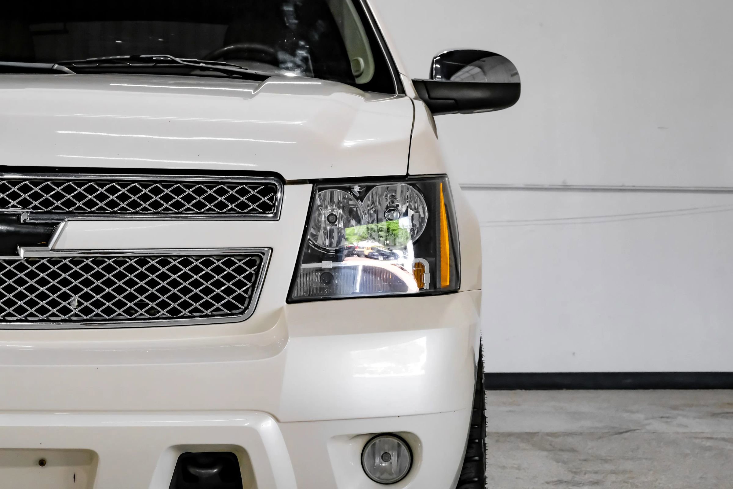 Used 2012 Chevrolet Avalanche LTZ image 61