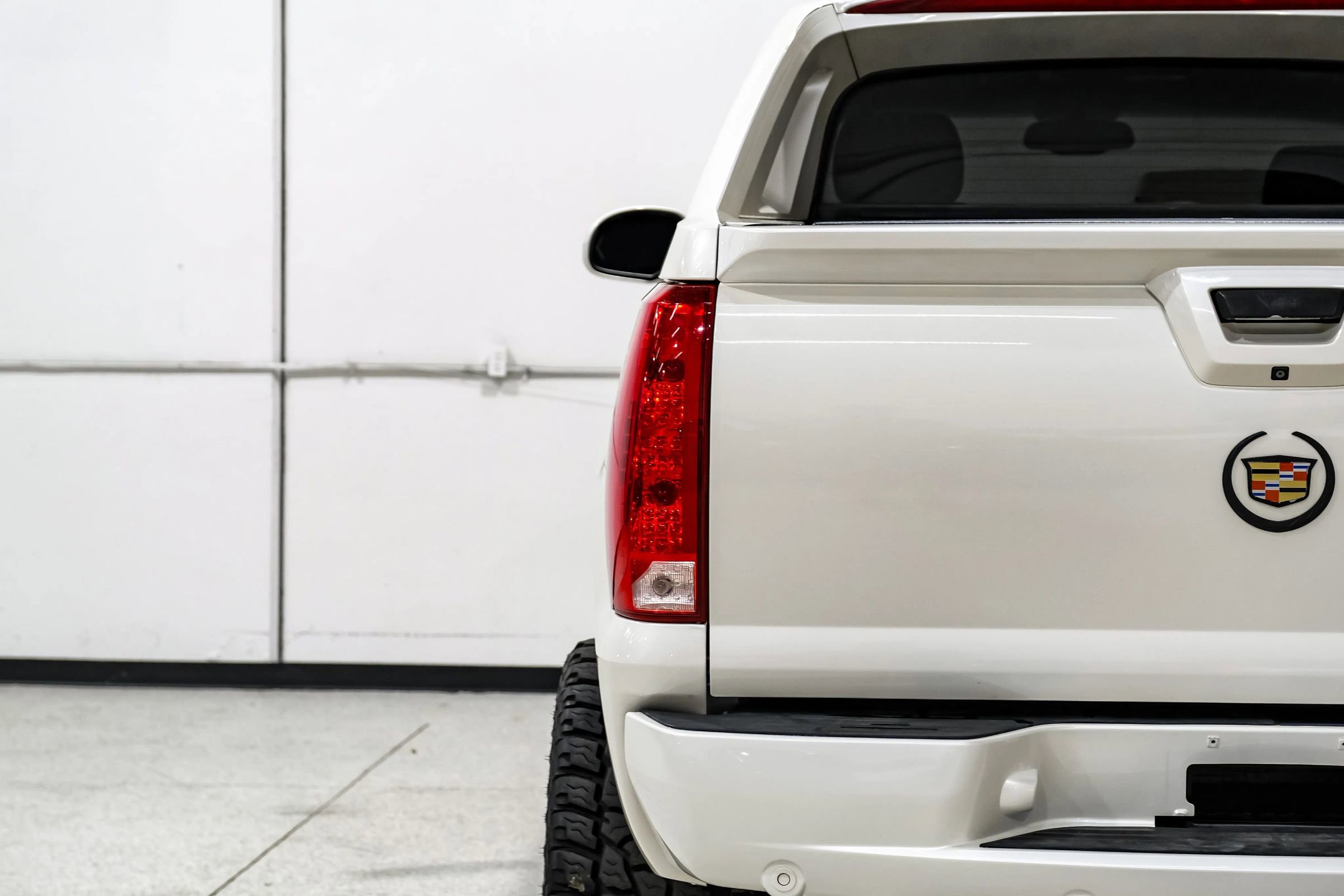 Used 2013 Cadillac Escalade EXT Premium AWD/4WD image 49