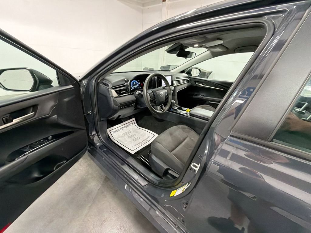 Used 2025 Toyota Camry LE FWD image 10