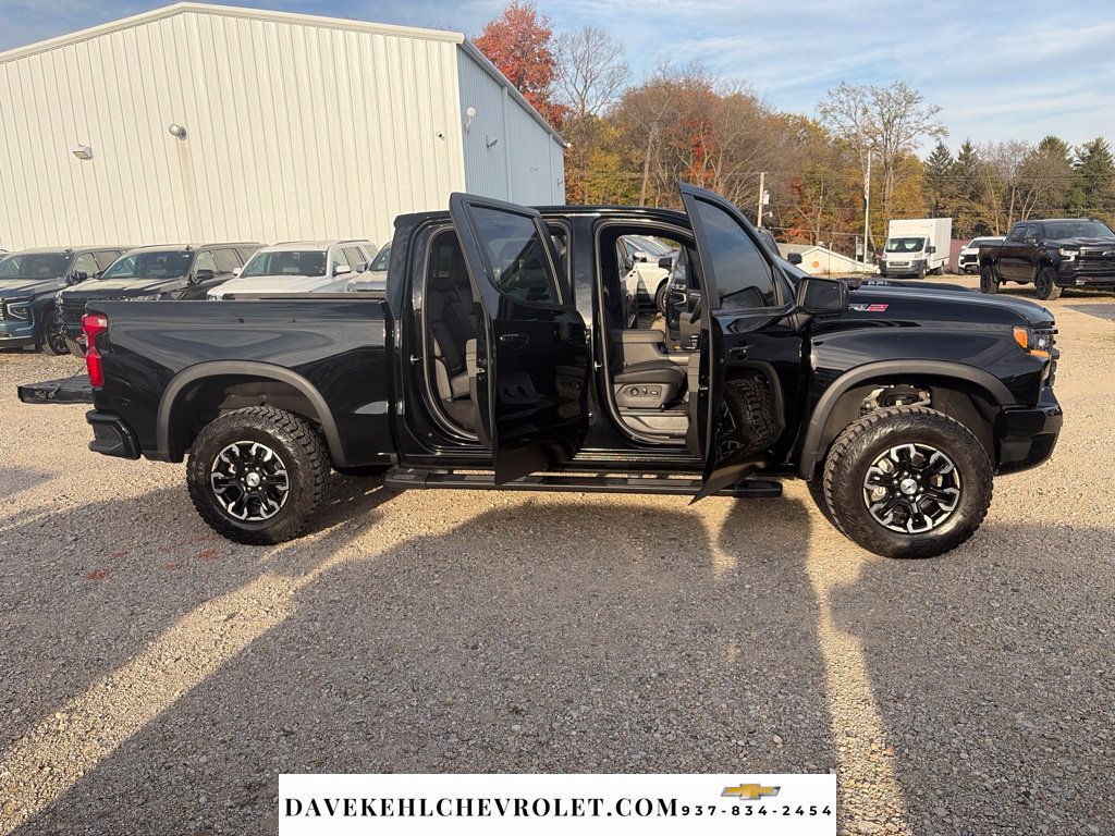 Used 2025 Chevrolet Silverado 1500 ZR2 w/ Technology Package AWD/4WD image 36