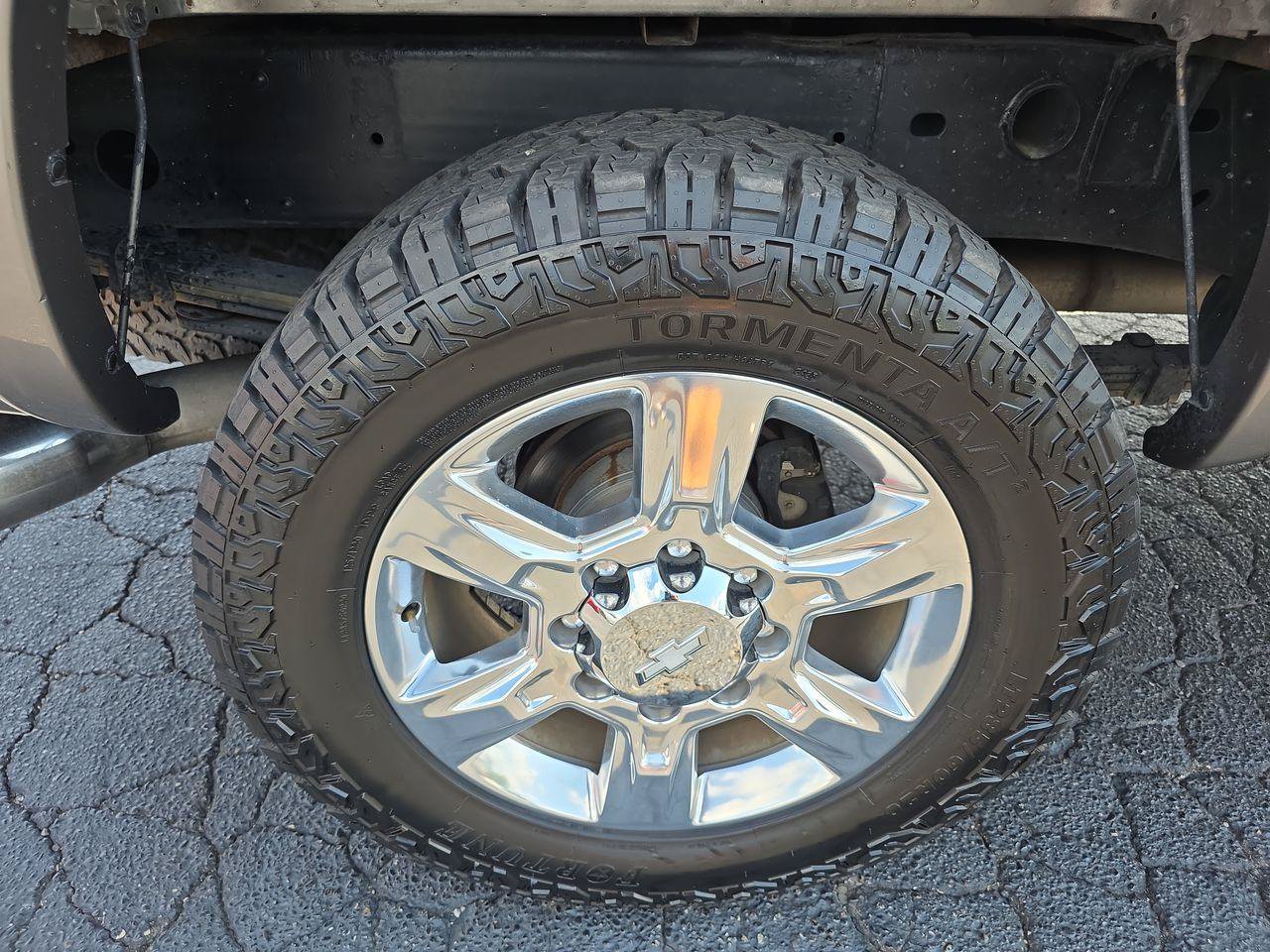 Used 2006 Chevrolet Silverado 2500 LT w/ Heavy-Duty Power Package AWD/4WD image 16