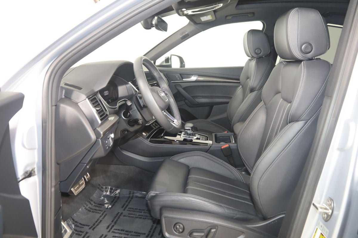 Used 2023 Audi SQ5 Prestige w/ Prestige Package AWD/4WD image 13