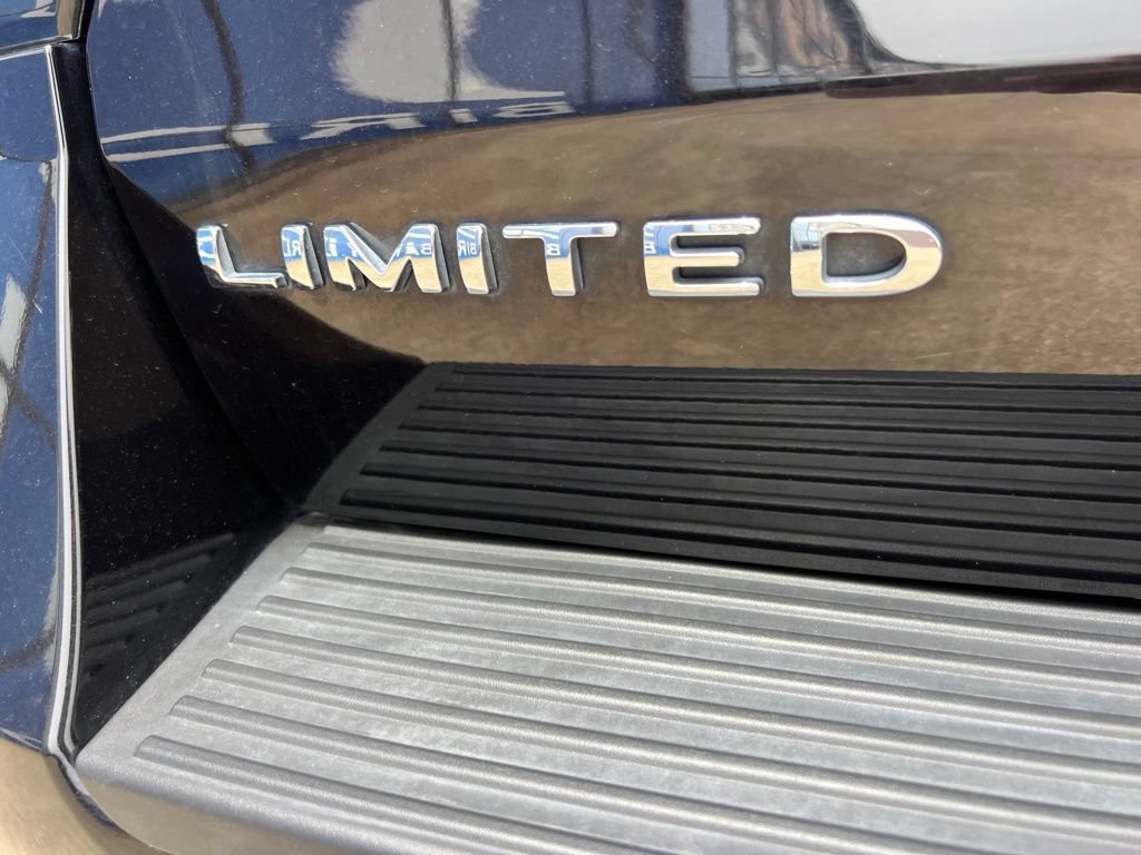 Used 2019 Ford Expedition Limited w/ Equipment Group 301A RWD image 7