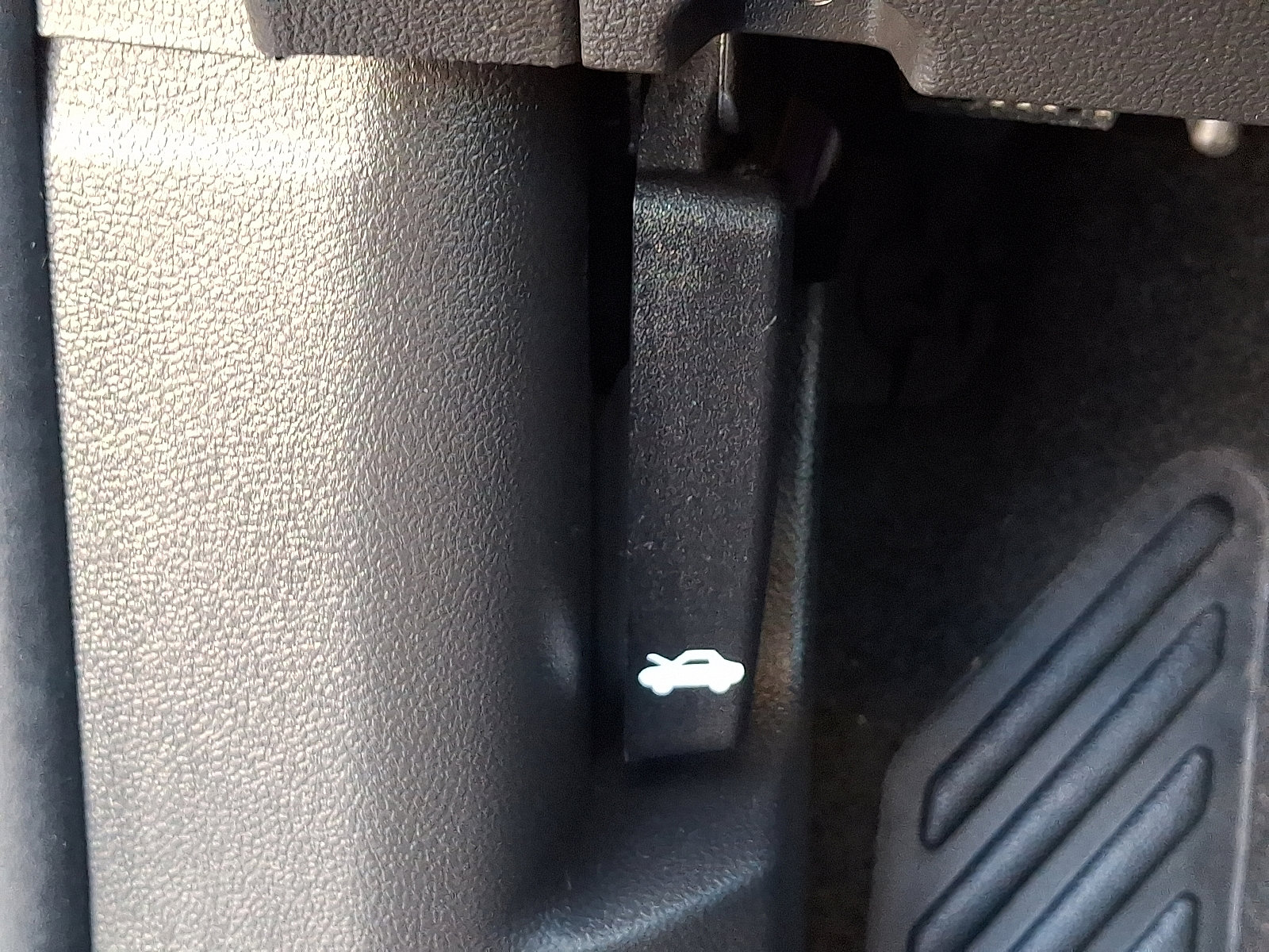 Certified 2022 Buick Encore Preferred image 25