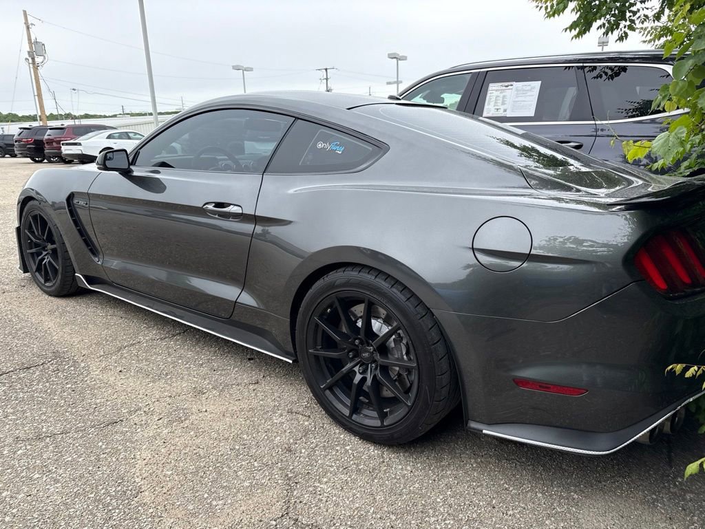 Used 2017 Ford Mustang Shelby GT350 w/ Electronics Package RWD image 5