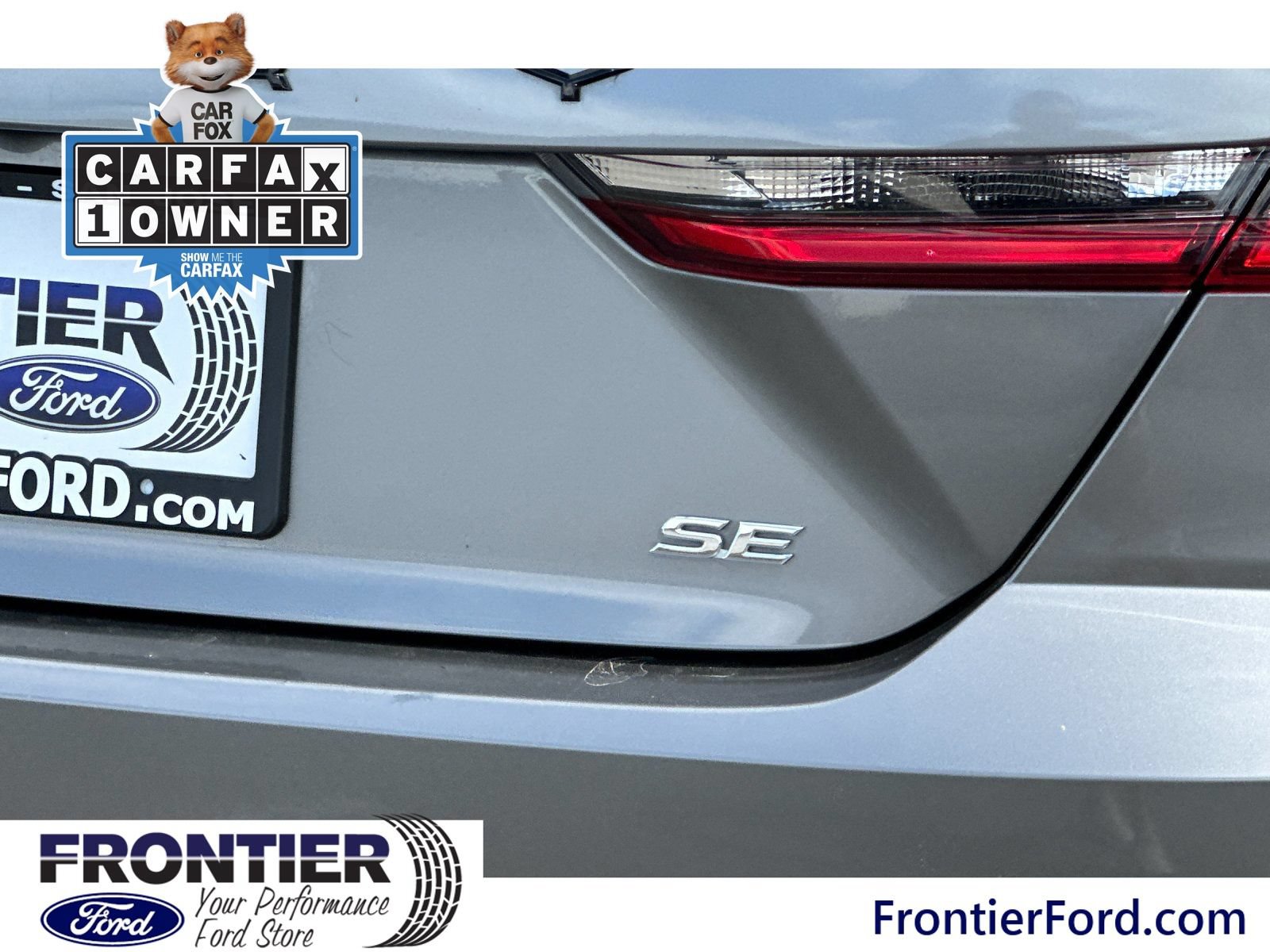 Used 2025 Toyota Camry SE FWD image 26