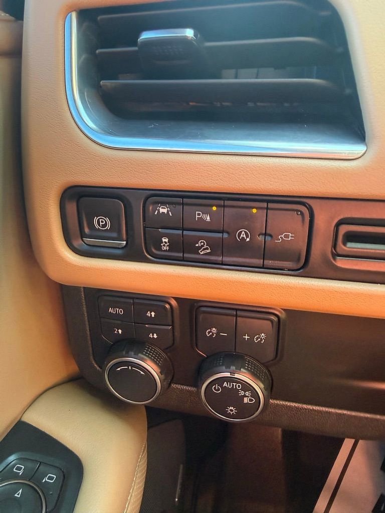 Used 2021 Chevrolet Tahoe Premier image 28