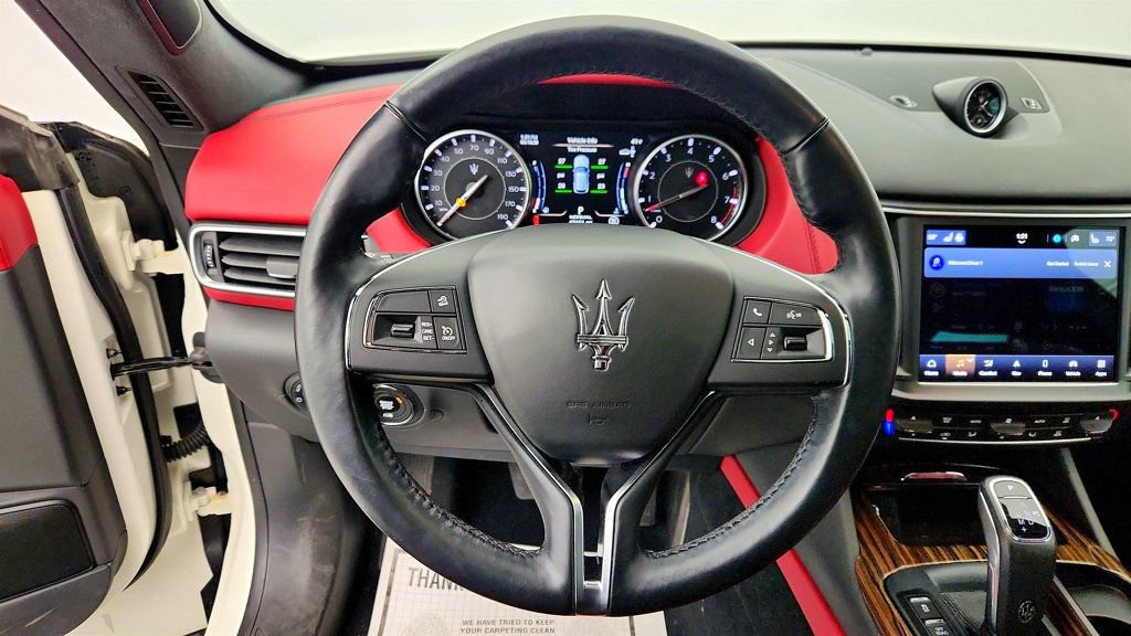Used 2022 Maserati Levante Modena image 14