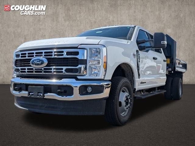 New 2025 Ford F350 XL w/ XL Chrome Package image 3