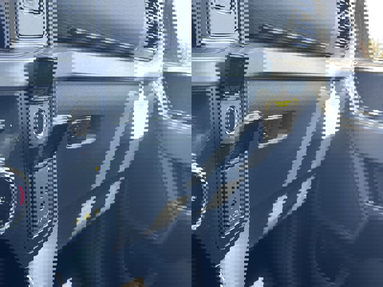 New 2026 Ford F150 XLT image 9