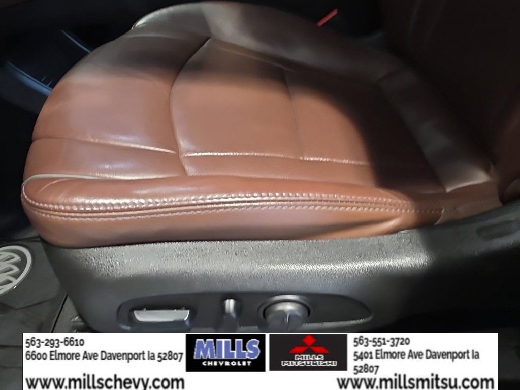 Used 2018 Buick Enclave Avenir FWD image 16
