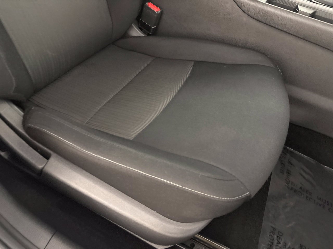 Used 2024 Nissan Sentra SV FWD image 30