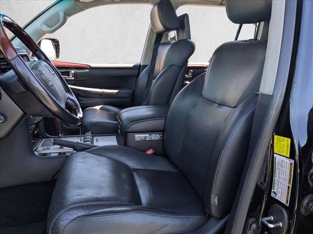 Used 2015 Lexus LX 570 4WD w/ Luxury Package image 13