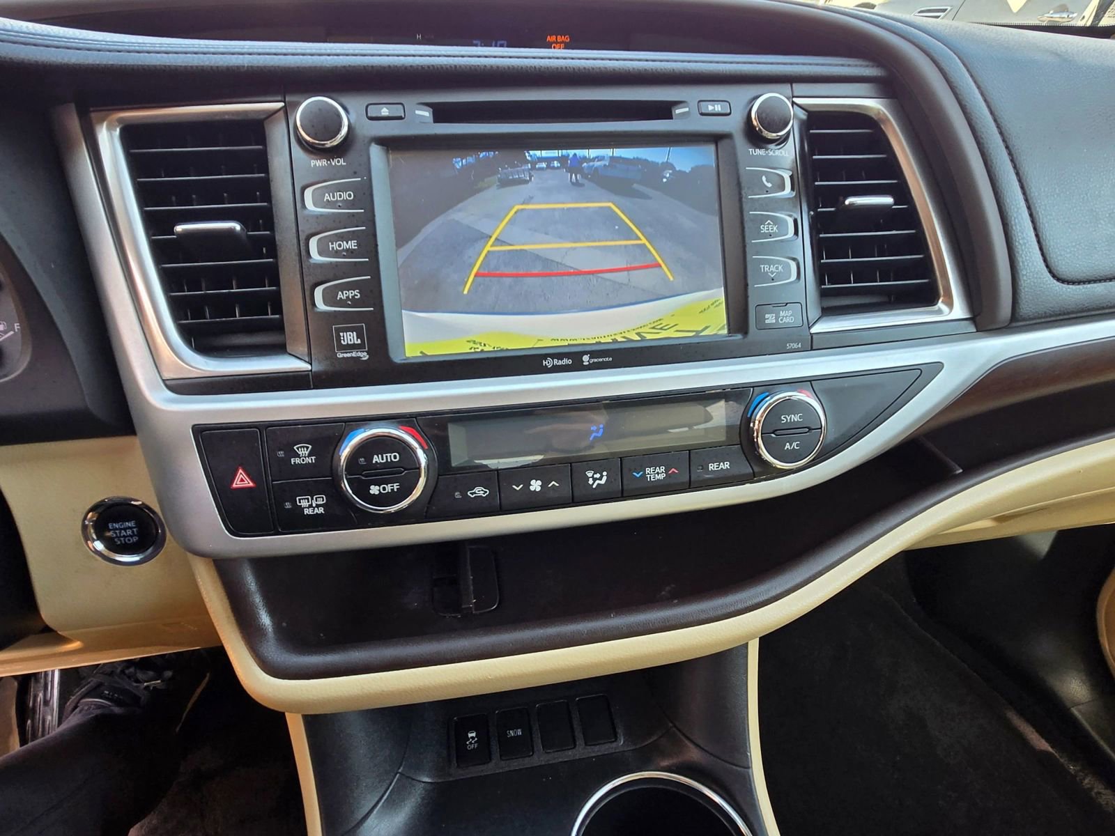 Used 2014 Toyota Highlander Limited FWD image 6