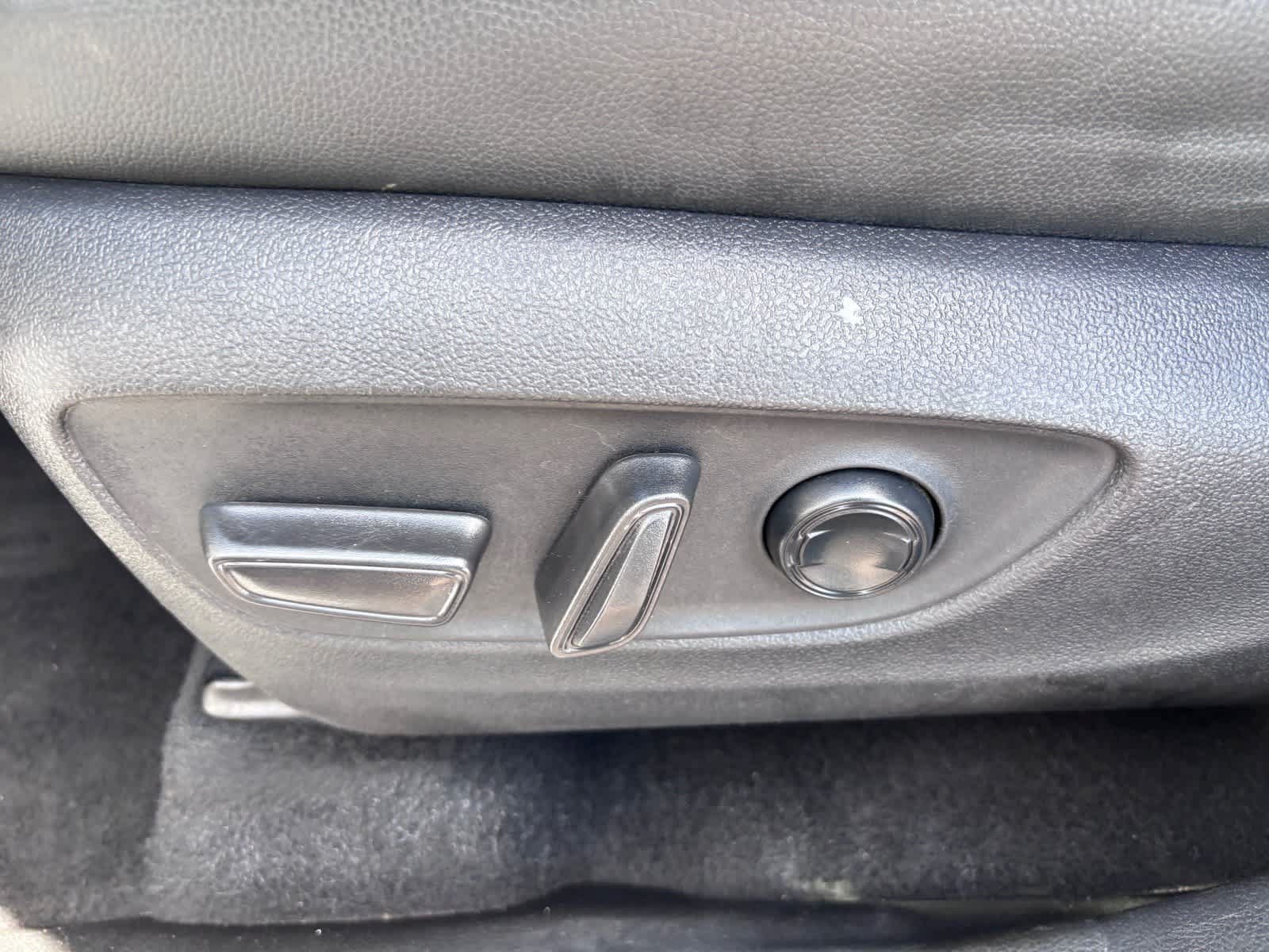Used 2024 Toyota Grand Highlander AWD image 16