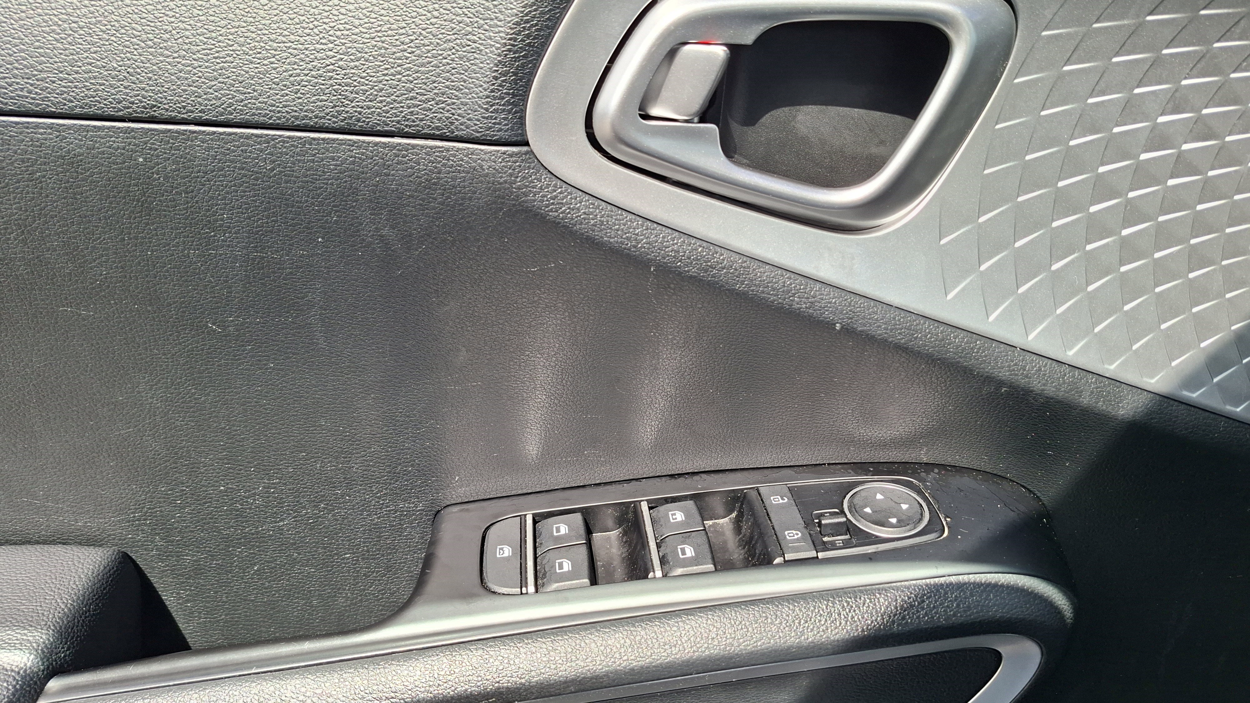 Used 2023 Kia Soul LX w/ Option Group 015 image 17