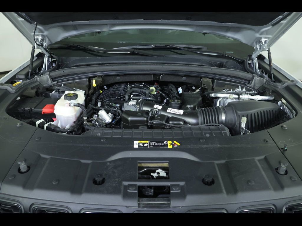 Used 2024 Jeep Grand Cherokee Altitude image 17