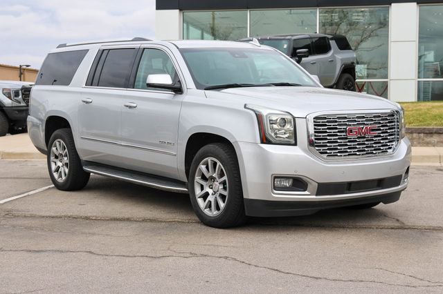 Used 2020 GMC Yukon XL Denali AWD/4WD image 1