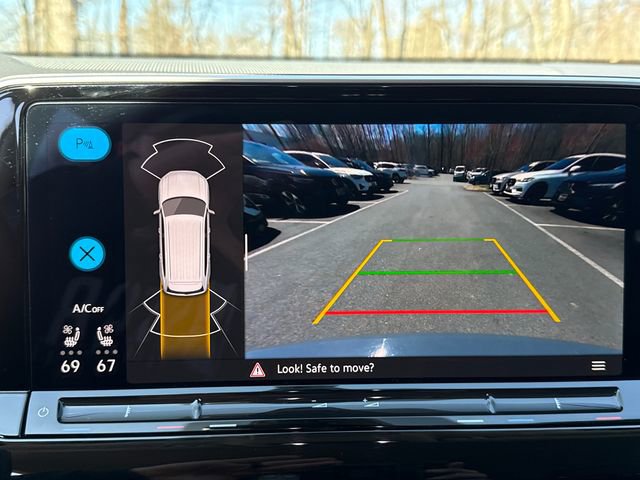 Certified 2025 Volkswagen Atlas SE image 19