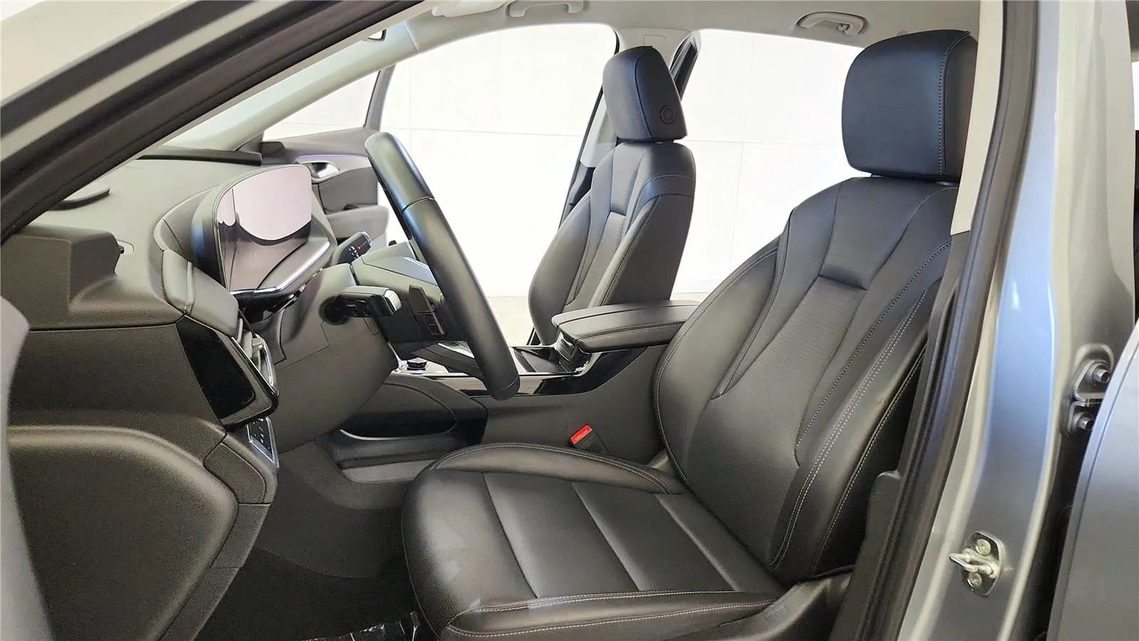 Used 2024 Buick Envision Preferred AWD/4WD image 21