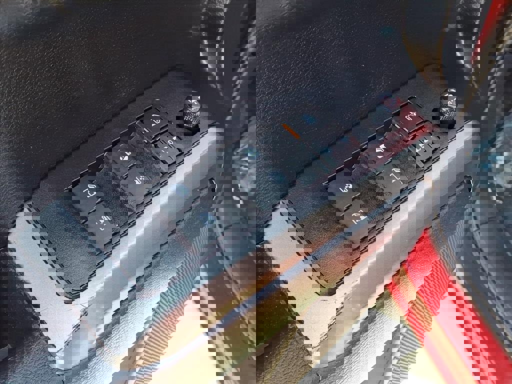 Used 2019 Toyota Tacoma SR5 image 14