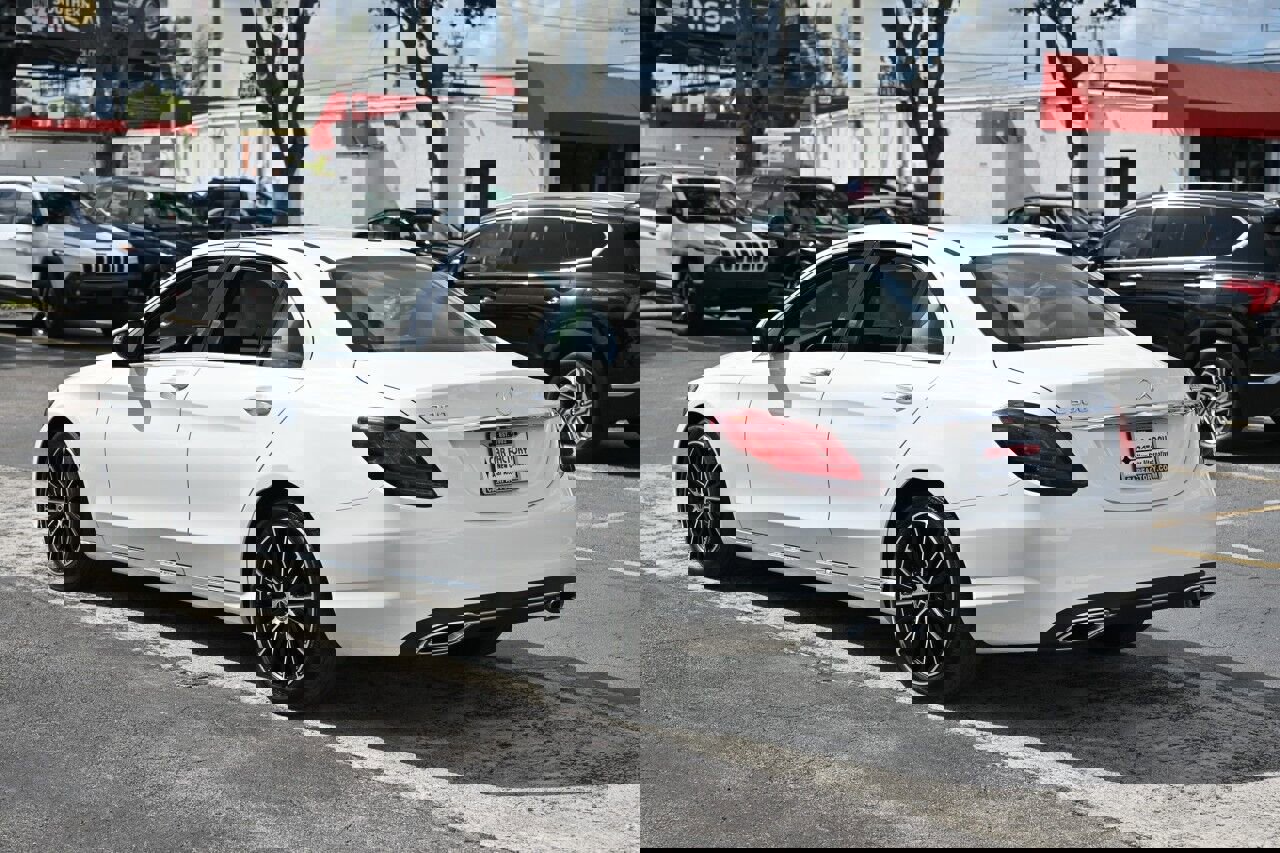 Used 2021 Mercedes-Benz C 300 Sedan w/ Premium Package image 4