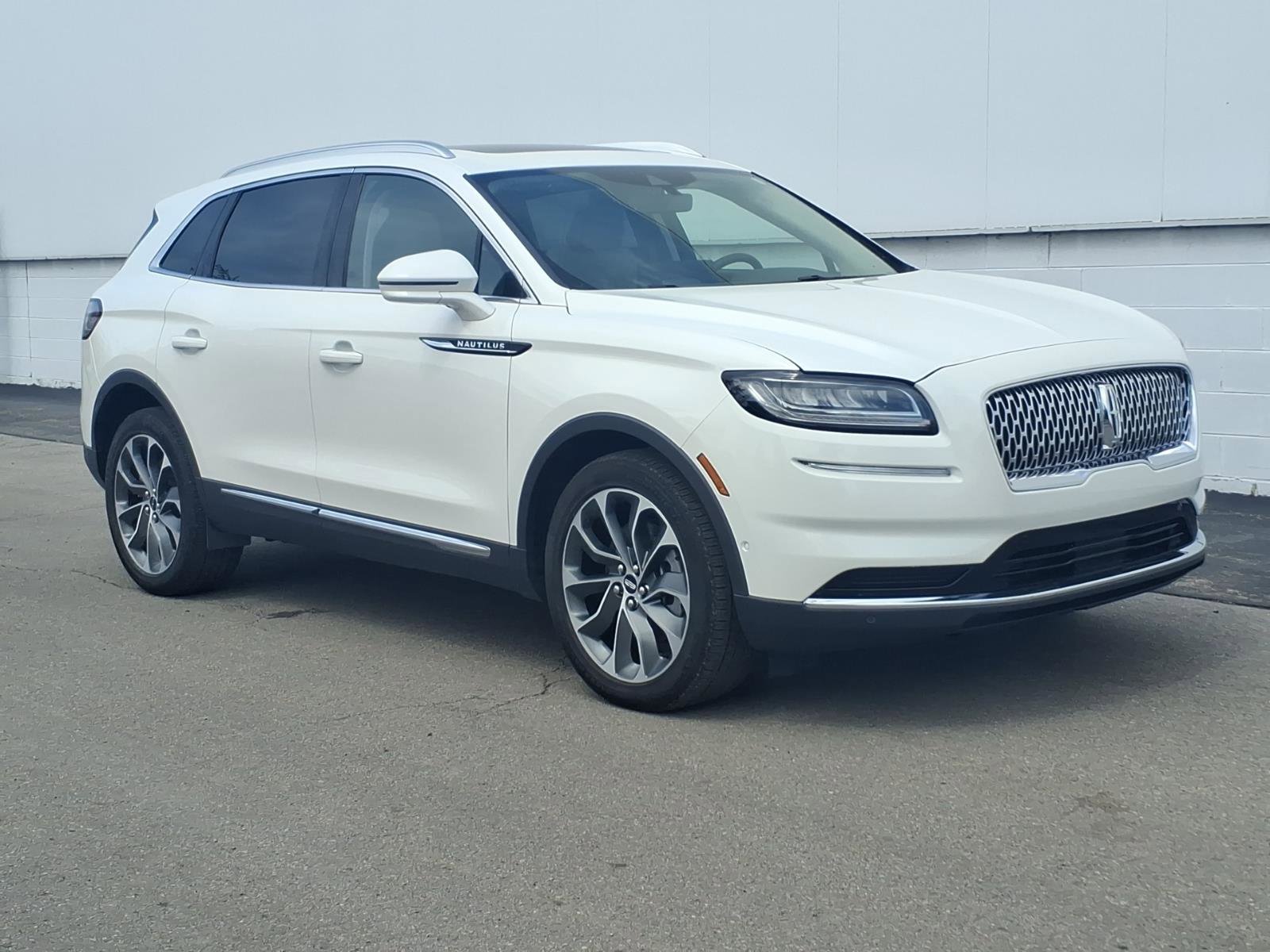 Certified 2023 Lincoln Nautilus Reserve w/ Equipment Group 201A