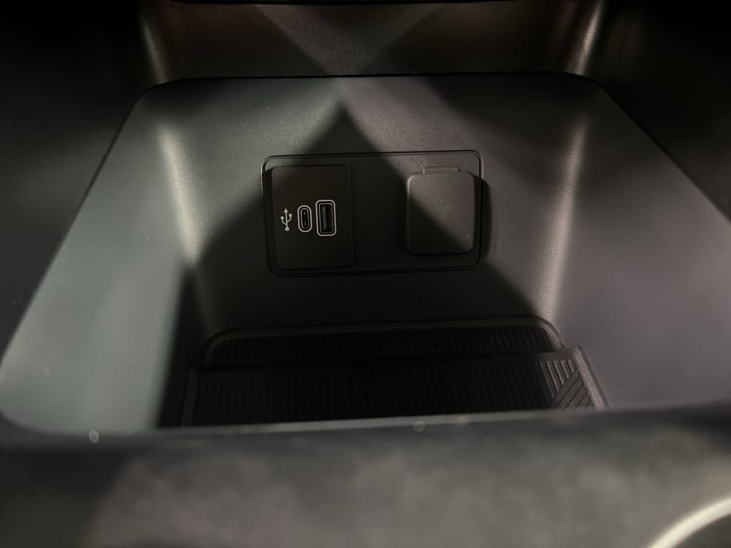 New 2026 Ford Explorer Active AWD/4WD image 16