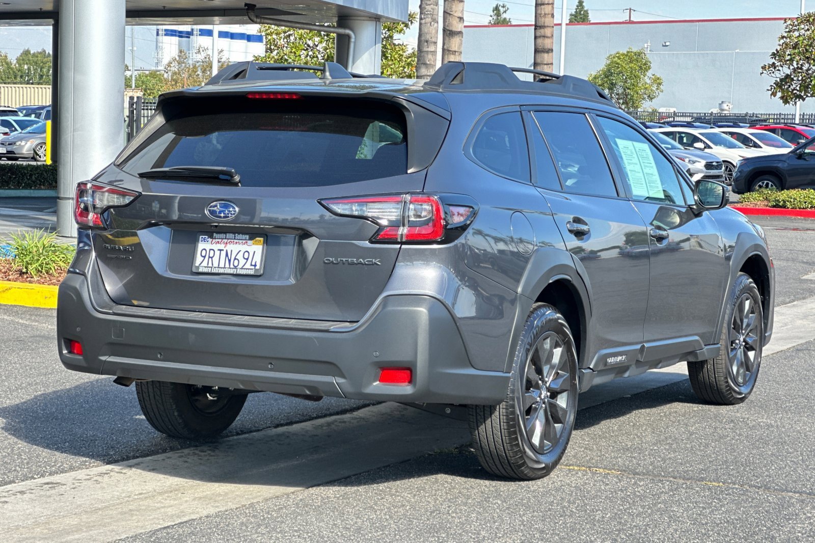 Used 2025 Subaru Outback Onyx Edition image 4
