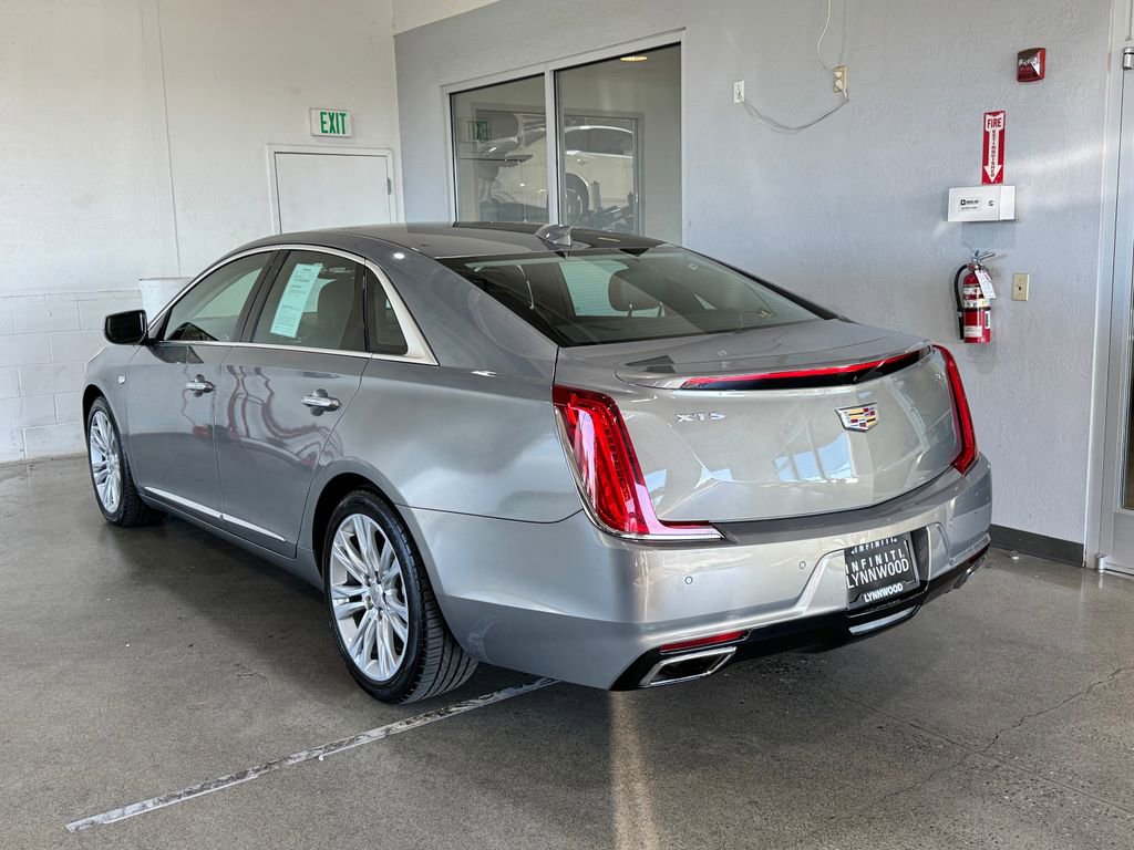 Used 2019 Cadillac XTS Luxury image 6