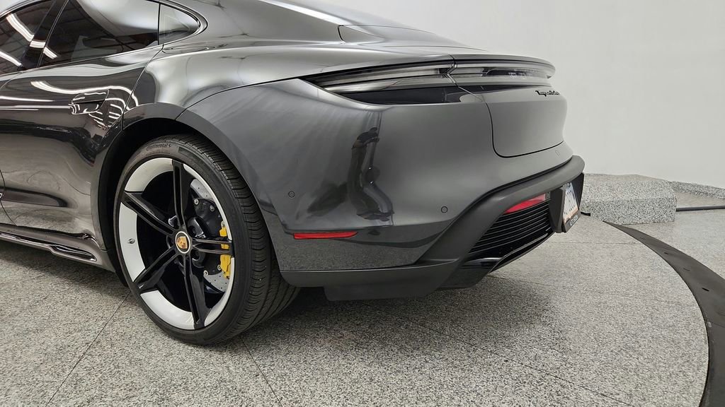 Used 2020 Porsche Taycan Turbo S AWD/4WD image 17