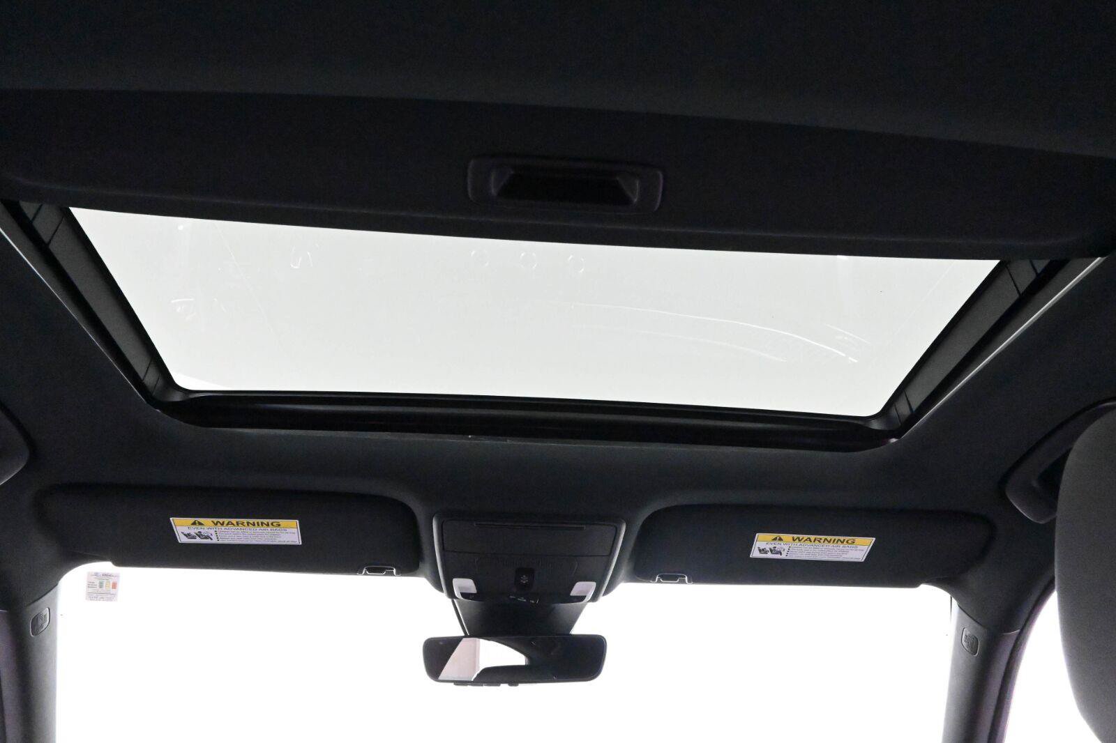 Used 2022 Honda Civic Sport Touring image 3