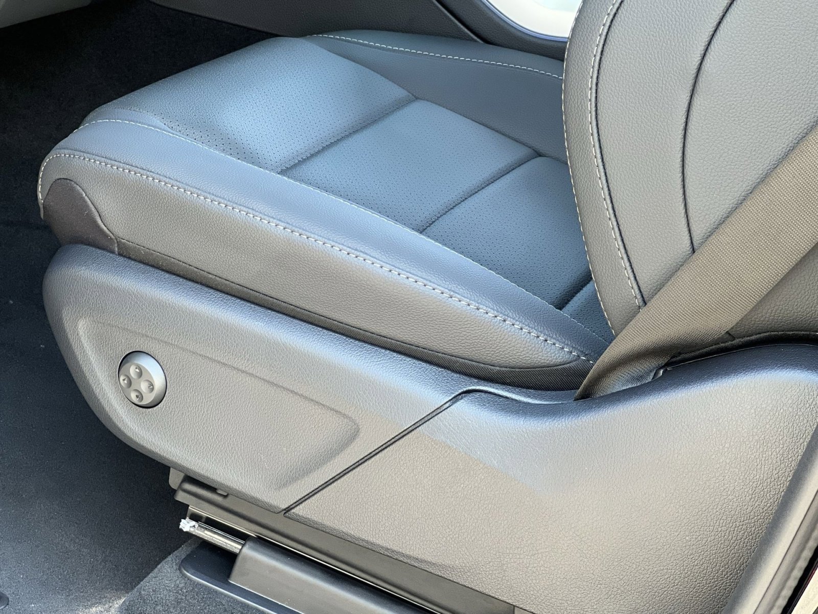 New 2026 Mercedes-Benz GLE 350 4MATIC image 12