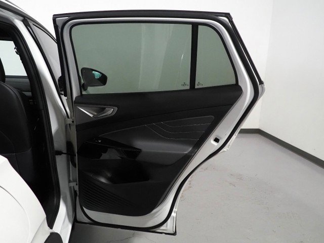 Used 2023 Volkswagen ID.4 Pro S image 56