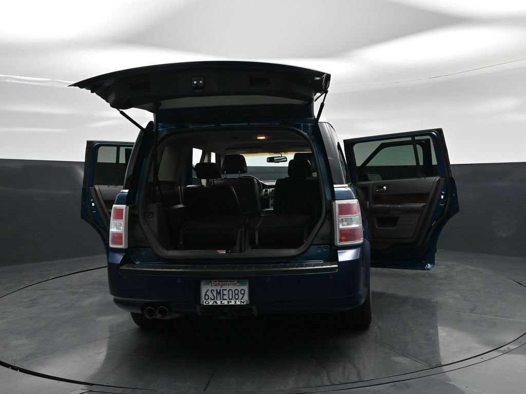 Used 2011 Ford Flex SEL FWD image 29