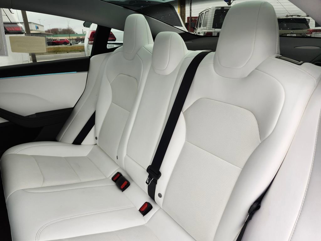 Used 2024 Tesla Model 3 Performance image 9